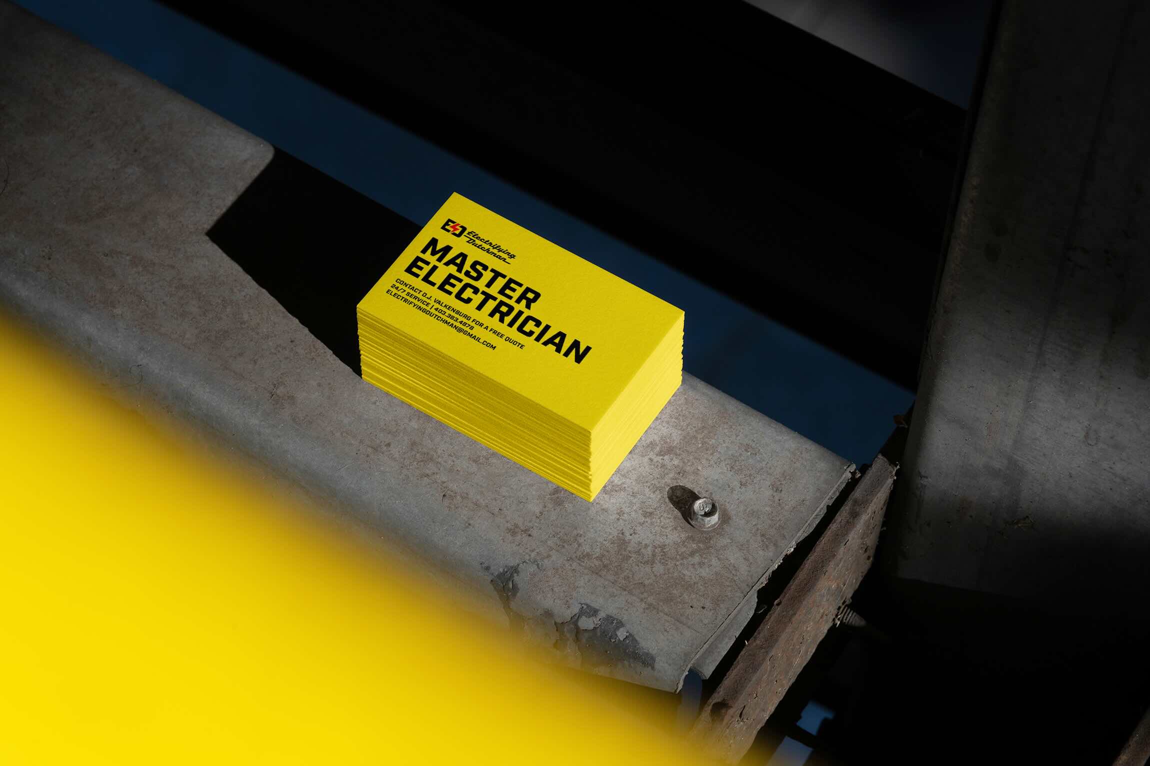 05-raw-branding-mockup-01-bc 05-raw-branding-mockup-01-bc